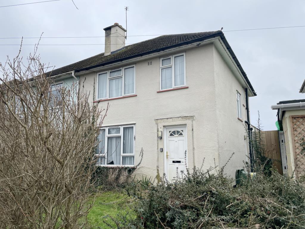 Lot: 62 - HOUSE IN NEED OF REFURBISHMENT - view of semi detached house for improvement